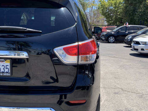 2014 Nissan Pathfinder S