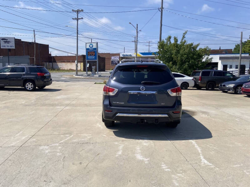 2014 Nissan Pathfinder SV