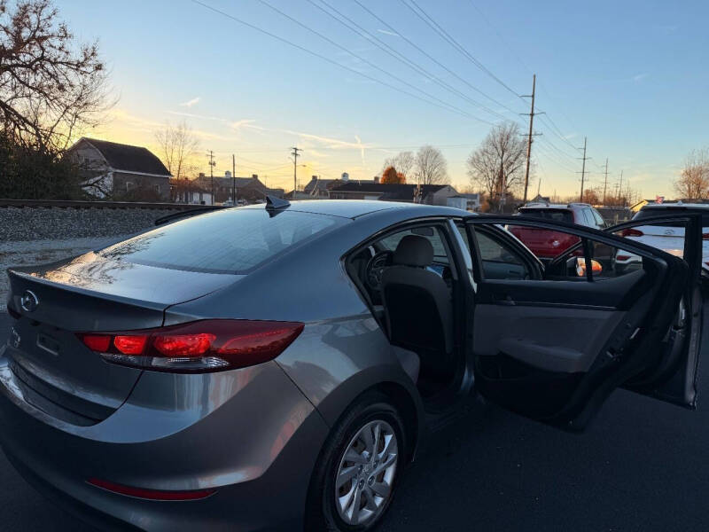 2017 Hyundai Elantra SE