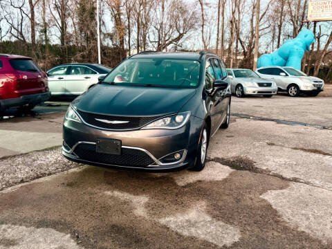 2017 Chrysler Pacifica Touring-L