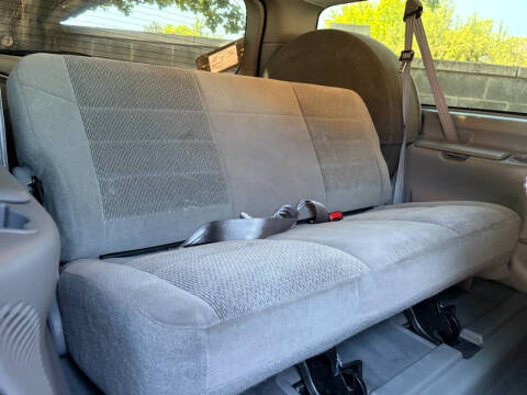 2004 Ford Excursion XLS