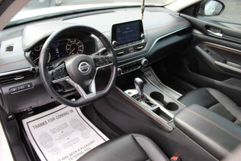 2020 Nissan Altima 2.5 SR