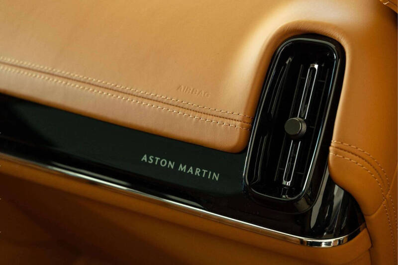 2026 Aston Martin DBX 707