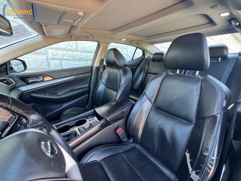 2016 Nissan Maxima