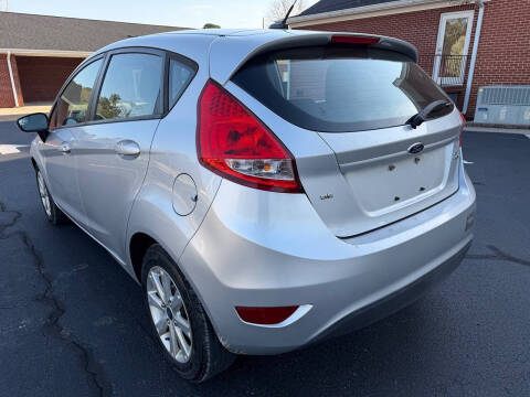 2013 Ford Fiesta SE