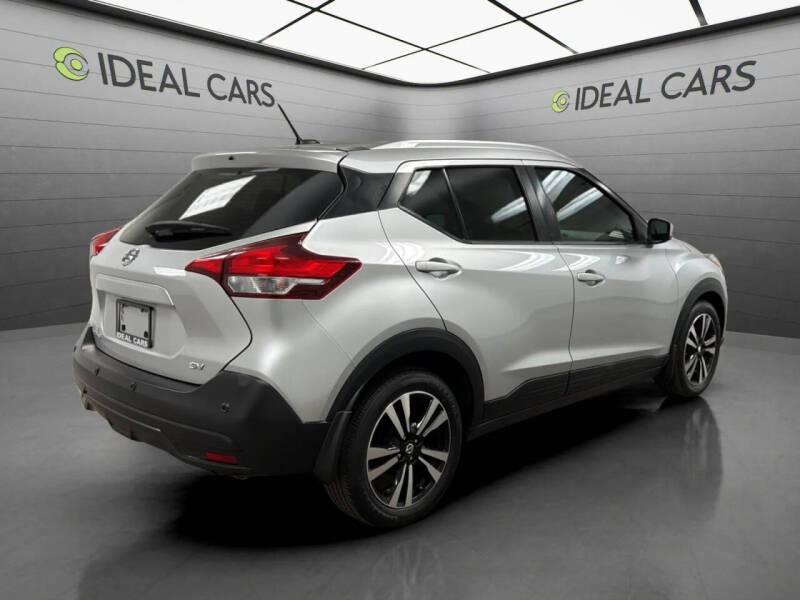 2020 Nissan Kicks SV