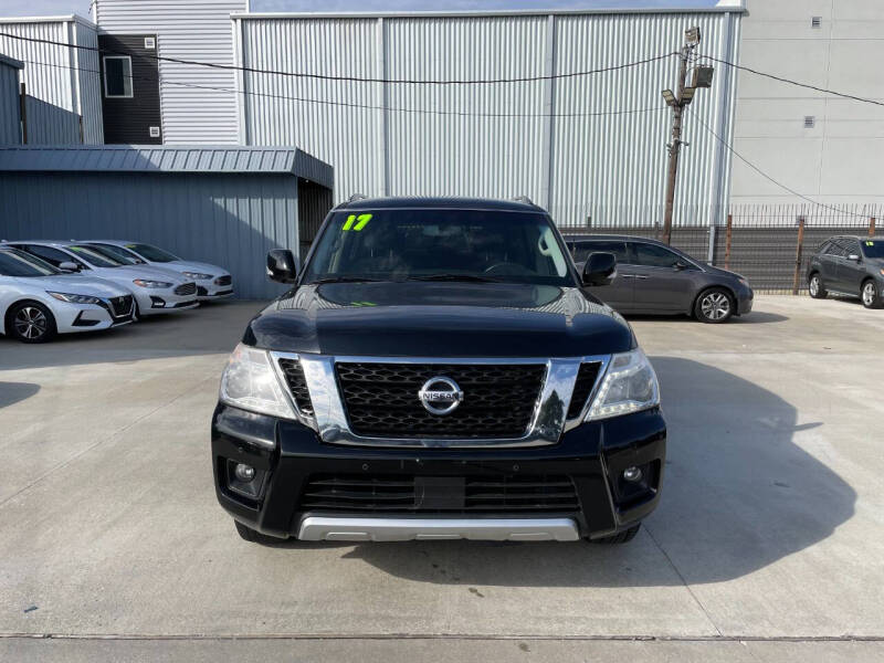 2017 Nissan Armada SV photo 2