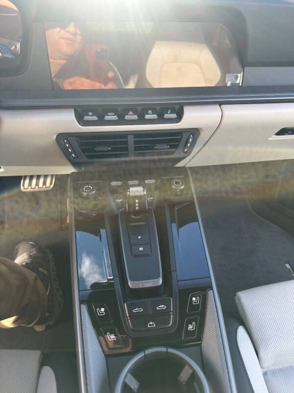 2025 Porsche 911 Carrera