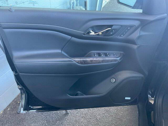 2020 GMC Acadia Denali
