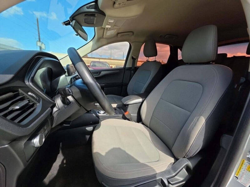 2020 Ford Escape S