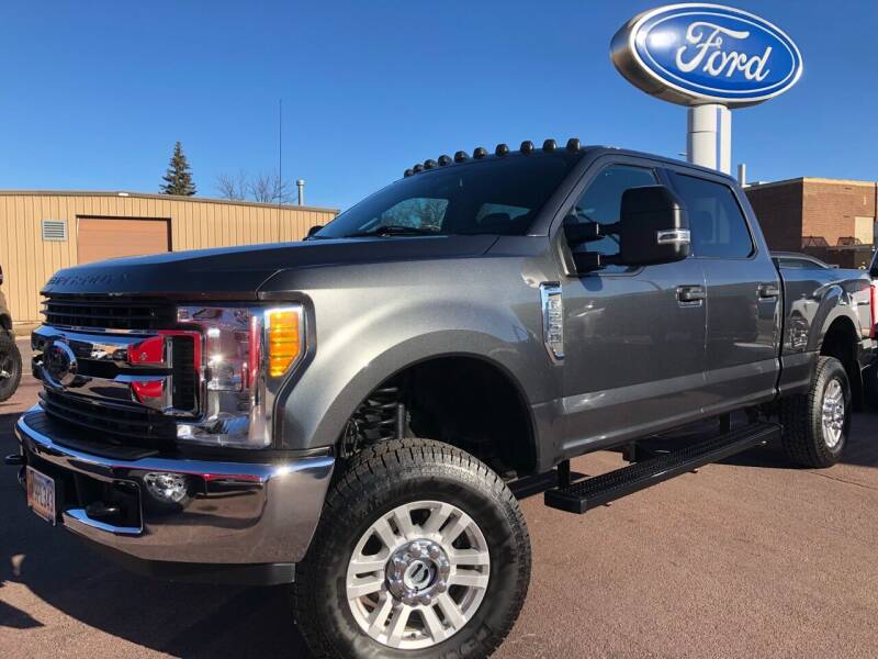 Used 2017 Ford F-250 Super Duty XLT with VIN 1FT7W2B66HEB35315 for sale in Windom, Minnesota