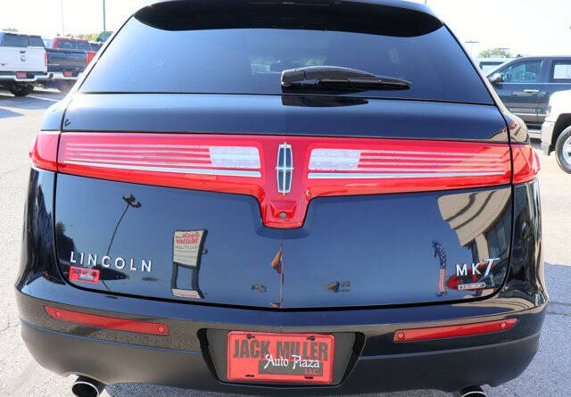 2016 Lincoln MKT EcoBoost