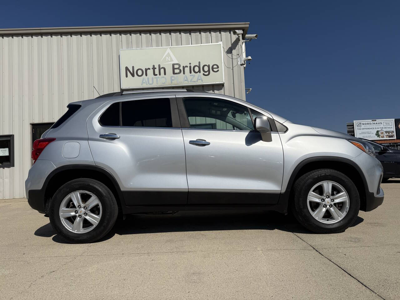 2017 Chevrolet Trax LT photo 24