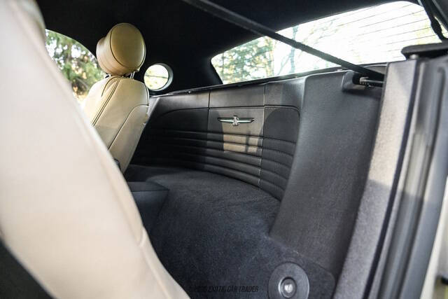 2005 Ford Thunderbird Deluxe