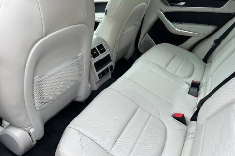 2026 Jaguar F-PACE P250 R-Dynamic S