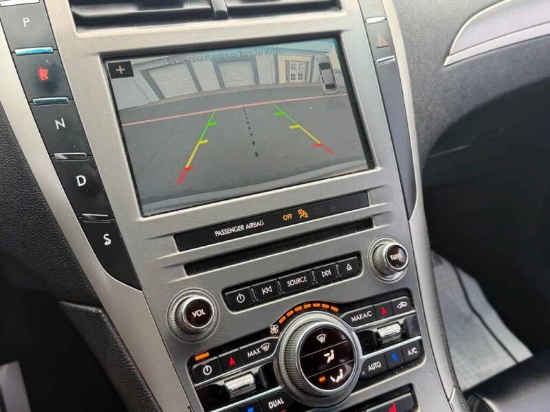 2017 Lincoln MKZ Premiere