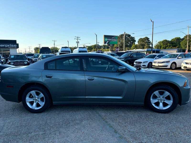 2012 Dodge Charger SE