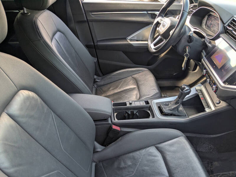 2020 Audi Q3 quattro Premium 45 TFSI