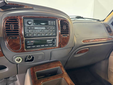 2000 Lincoln Navigator