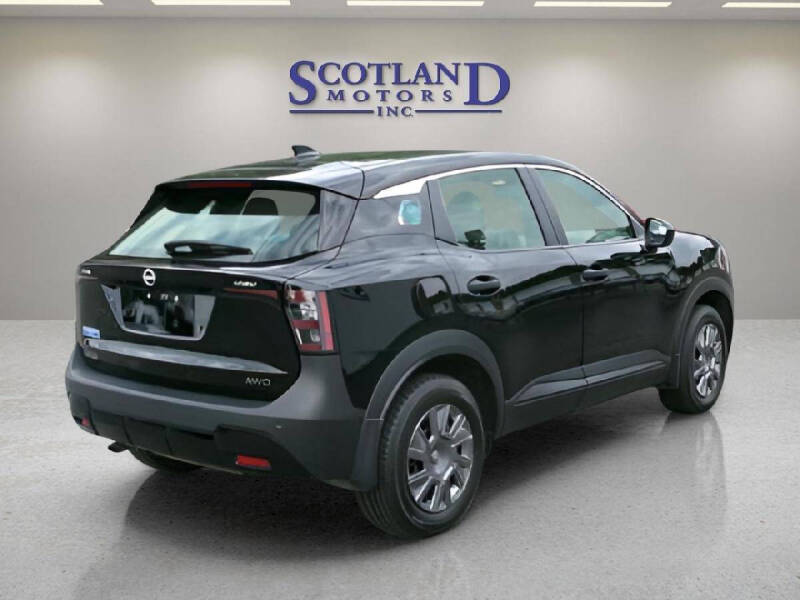 2025 Nissan Kicks S