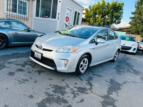 2012 Toyota Prius for sale at Ronnie Motors LLC in San Jose CA