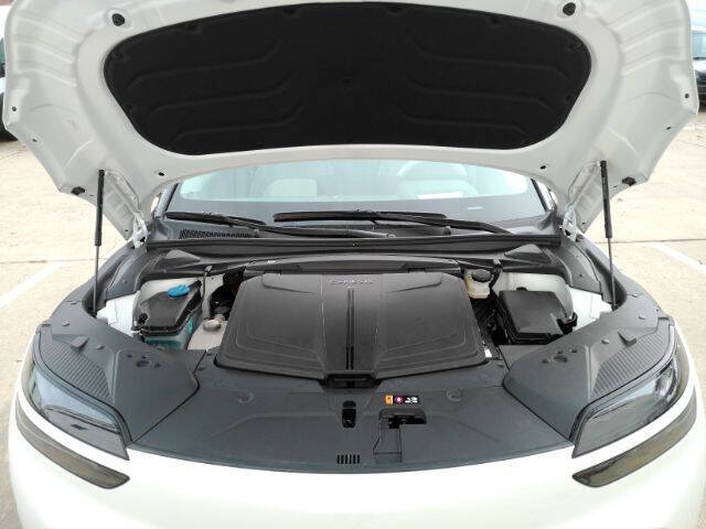 2024 Genesis GV60 Standard