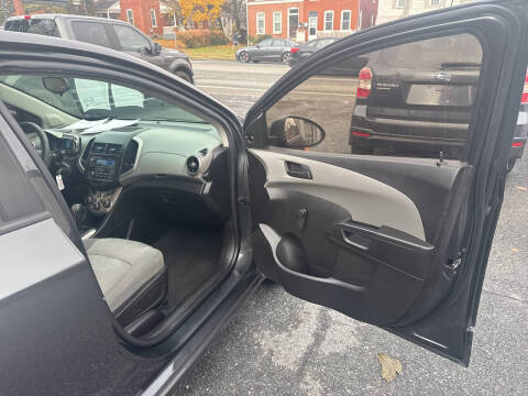 2016 Chevrolet Sonic LS Auto