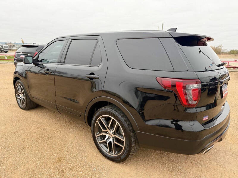 2016 Ford Explorer Sport