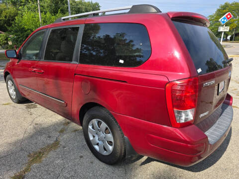 2008 Hyundai Entourage GLS