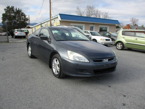 2006 Honda Accord for sale at Supermax Autos in Strasburg VA