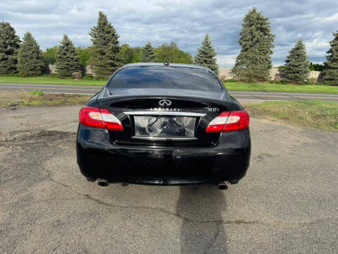 2011 Infiniti M37 x