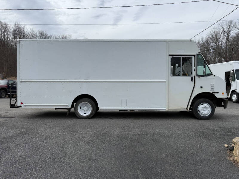 2017 Freightliner MT55 Chassis
