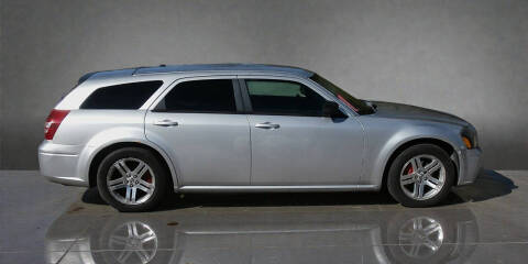 2006 Dodge Magnum SE