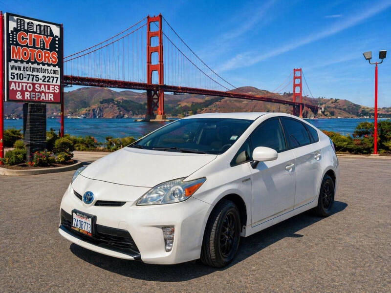2013 Toyota Prius Two