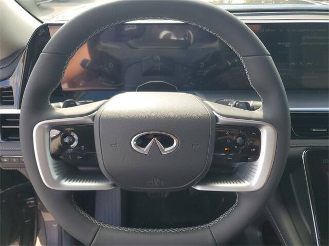 2025 Infiniti QX80 Luxe