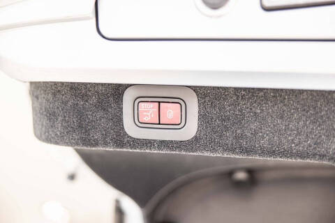 2026 Aston Martin DBX S