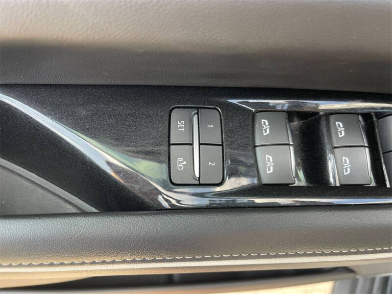 2022 Cadillac Escalade Sport