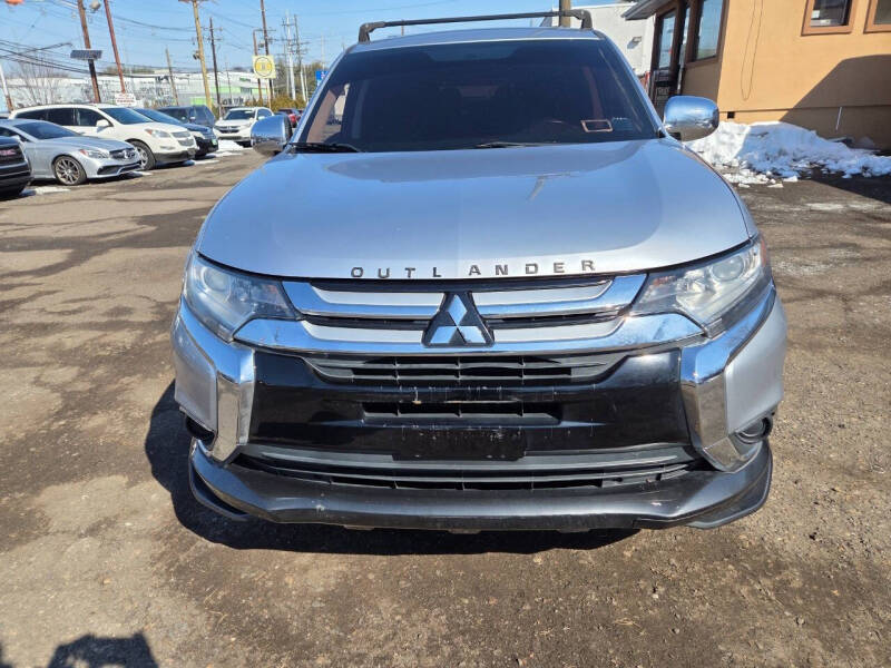 2016 Mitsubishi Outlander SE