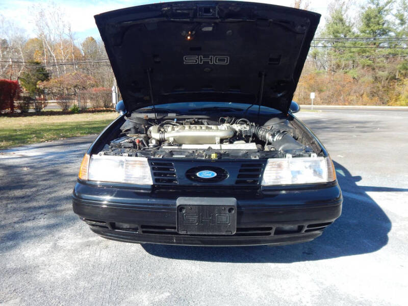 1990 Ford Taurus SHO
