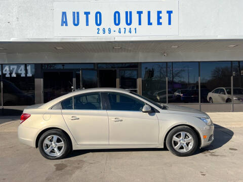 2011 Chevrolet Cruze for sale at Auto Outlet in Des Moines IA