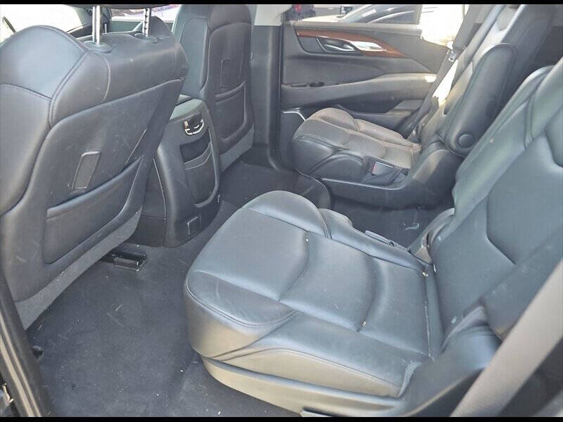 2018 Cadillac Escalade Luxury