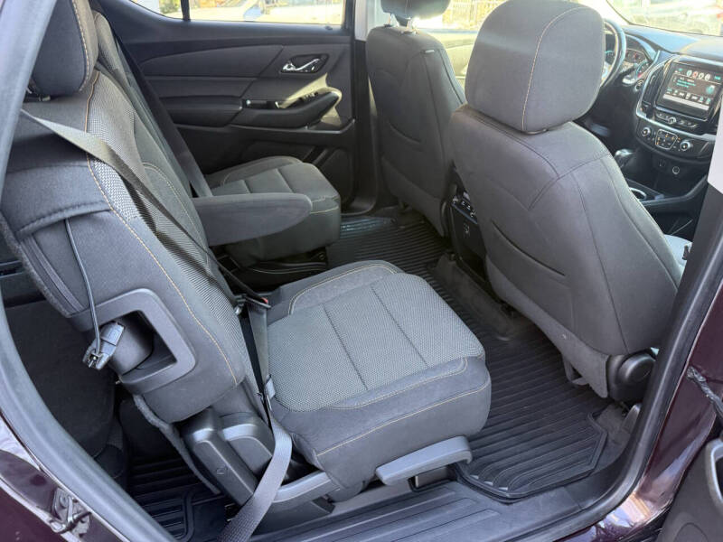 2018 Chevrolet Traverse LT Cloth