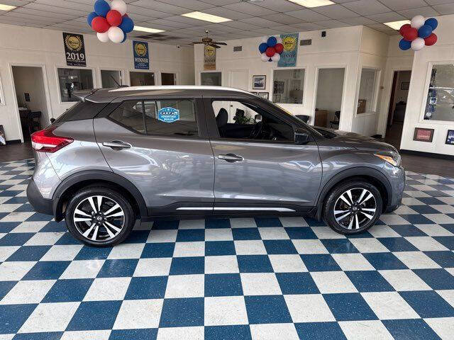 2019 Nissan Kicks SR