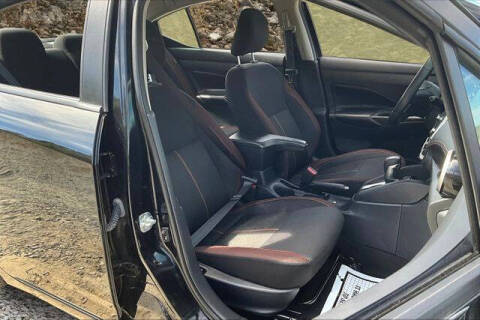 2021 Nissan Versa SR