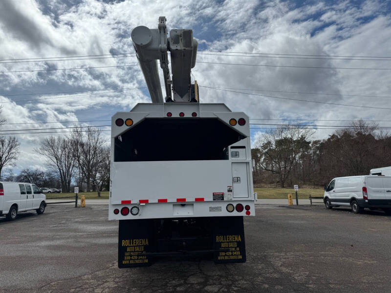 2012 Freightliner M2 106