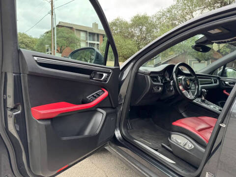 2017 Porsche Macan S