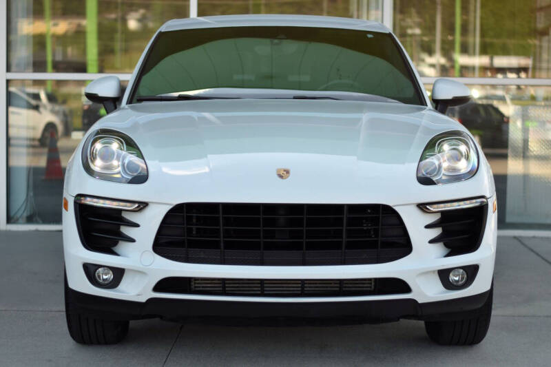 2017 Porsche Macan
