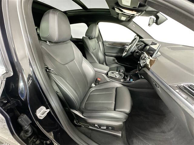 2024 BMW X4 xDrive30i