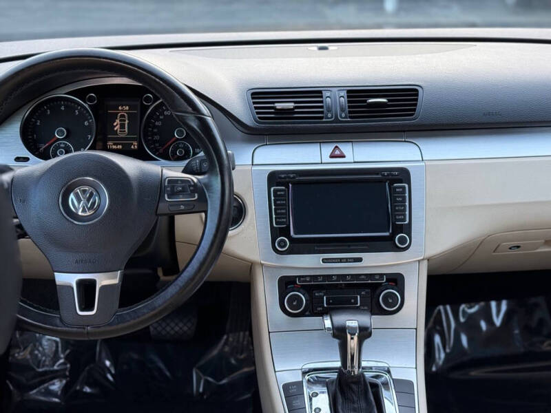 2010 Volkswagen CC Luxury