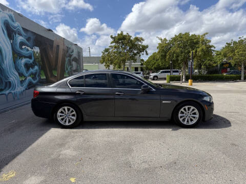 2015 BMW 5 Series 528i